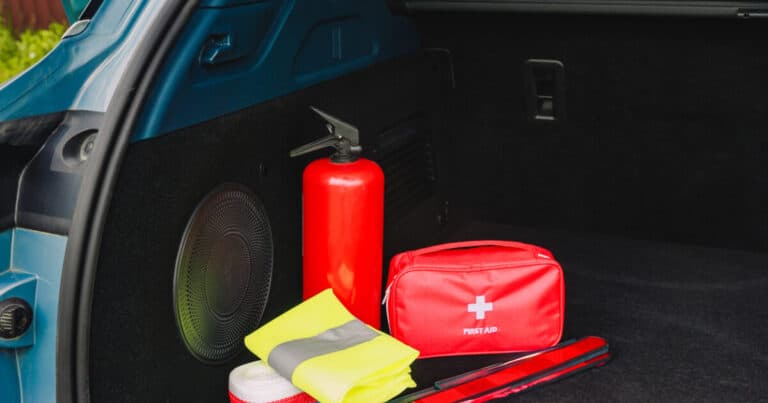 Νέοι κανόνες για κουτί πρώτων βοηθειών αυτοκινήτων από 18 Ιουνίου