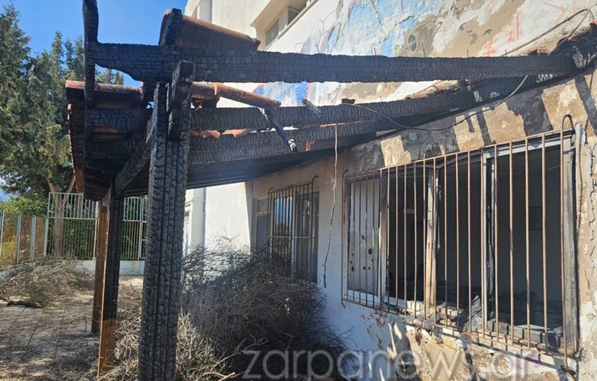 Πυρκαγιά στο Γυμνάσιο Νέας Κυδωνίας Χανίων την Μεγάλη Παρασκευή