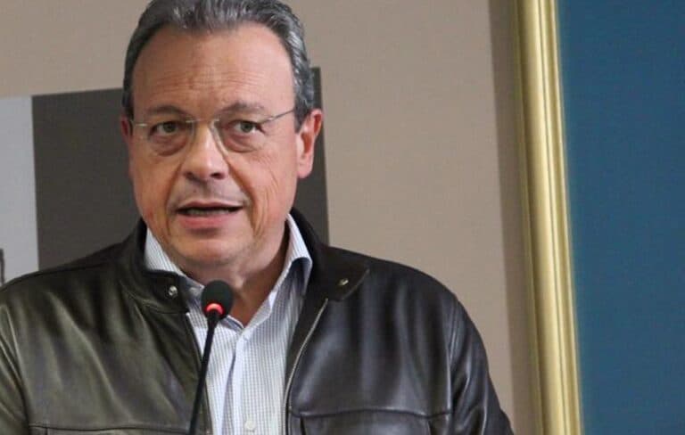 Πασχαλινά μηνύματα αρχηγών: Ανδρουλάκης και Φάμελλος για ειρήνη και δικαιοσύνη