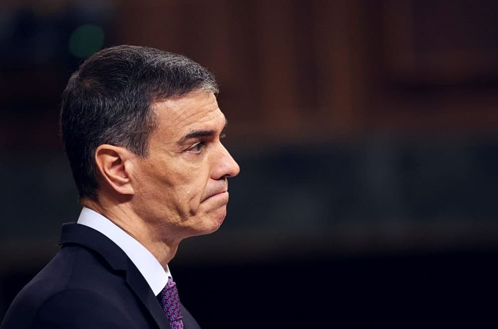 Σύζυγος Σάντσεθ παραπέμπεται σε δίκη για διαφθορά