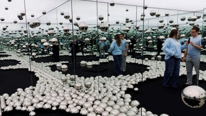 Αφιέρωμα στην Yayoi Kusama: Μεγάλη αναδρομική έκθεση σε Ευρωπαϊκά Μουσεία