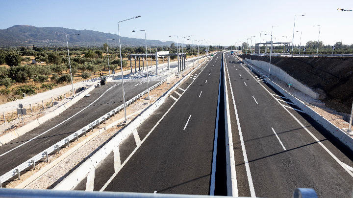 Αύξηση Κυκλοφορίας στους Αυτοκινητόδρομους: Οδηγοί Εμπιστεύονται Περισσότερο τις Υποδομές