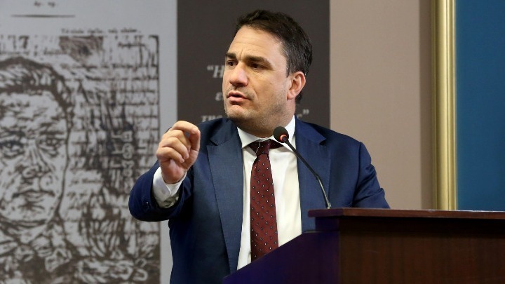 Κυβέρνηση Μητσοτάκη: Σκληρή κριτική για πολιτικούς απατεώνες