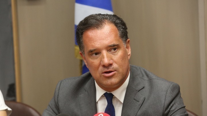 Αντιπαράθεση Υπουργού Υγείας και ΠΙΣ για τον αριθμό των γιατρών στο ΕΣΥ
