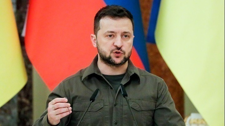 Ο Ζελένσκι αναζητά συνομιλίες με τον Πούτιν: Ποιοι μπορούν να φιλοξενήσουν τις συναντήσεις;