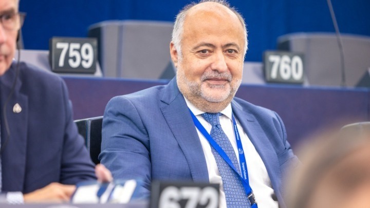 Το μήνυμα του ευρωβουλευτή για την οικονομική πολιτική