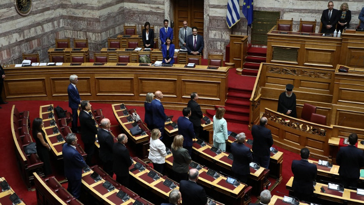Συγκινητική Ομιλία για τον Απόστολο Βεσυρόπουλο στη Βουλή
