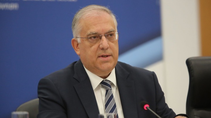 Συνολική πολιτική για πιο παραγωγική οικονομία και κοινωνία