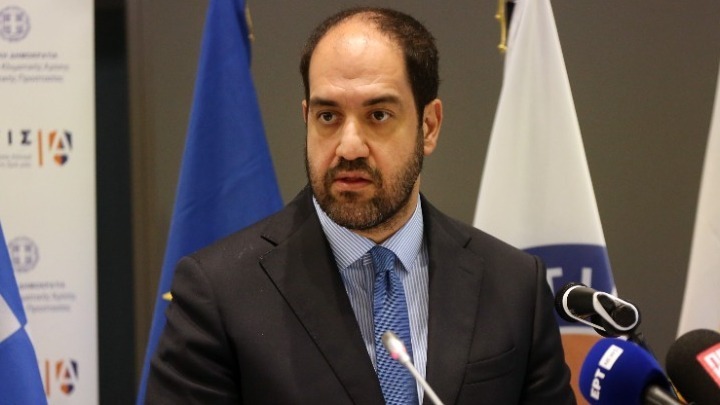 Ο υπουργός Κλιματικής Κρίσης και Πολιτικής Προστασίας μιλάει για τη μάχη με τις δασικές πυρκαγιές