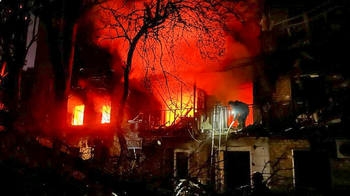 Ουκρανική Επίθεση Ραστόφ: Πάνω από 300 Κάτοικοι Αναγκάστηκαν να Εγκαταλείψουν τα Διαμερίσματά τους