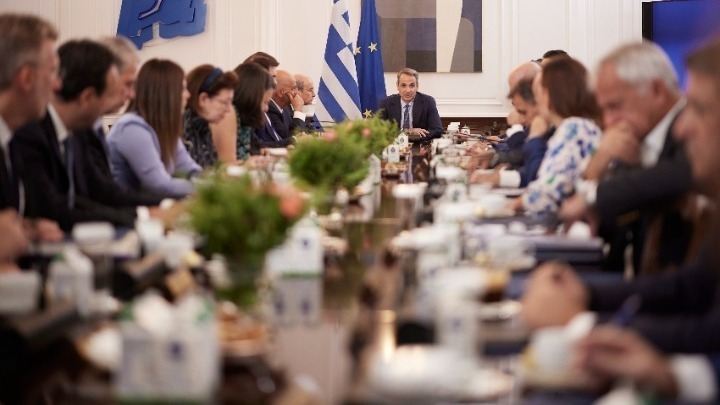 Συνεδρίαση του Κυβερνητικού Συμβουλίου Οικονομικής Πολιτικής με τον Πρωθυπουργό Κυριάκο Μητσοτάκη