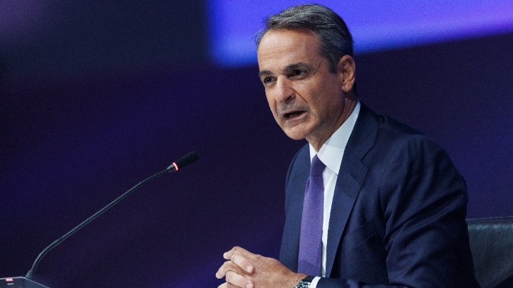 Ο Πρωθυπουργός αντιδρά στα στοιχεία της Eurostat για τις διακοπές των Ελλήνων