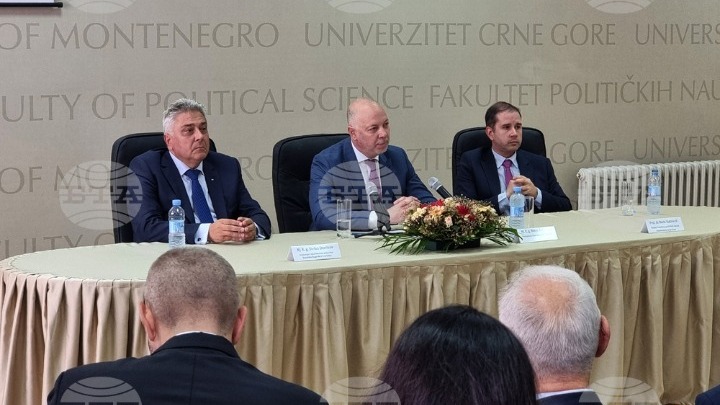 Η Βουλγαρία υποστηρίζει το Μαυροβούνιο για ένταξη στην ΕΕ