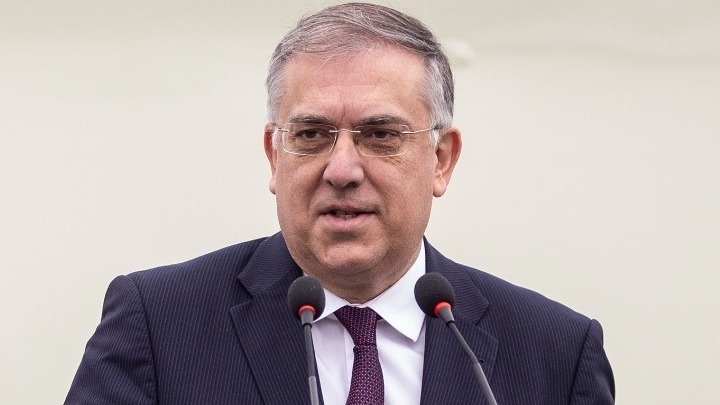 Ενισχυμένο εισόδημα για τους πολίτες: Οι δηλώσεις του υπουργού Ανάπτυξης
