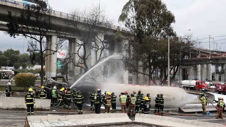 Έκρηξη βυτιοφόρου στο Μεξικό: Τέσσερις νεκροί και 90 τραυματίες