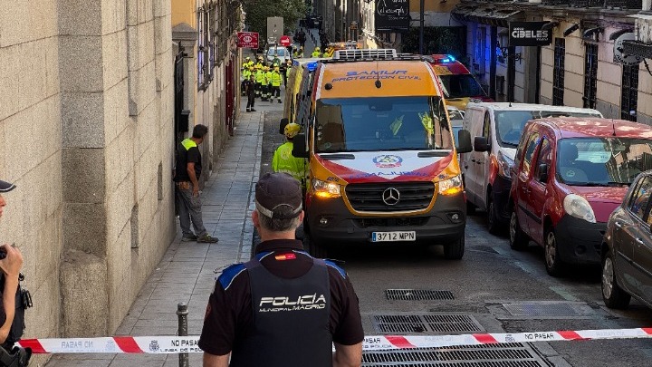 Κατάρρευση κτιρίου στη Μαδρίτη: Αγνοούνται τέσσερις οικοδόμοι