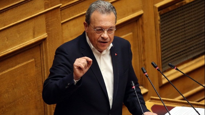 Επίθεση στον πρωθυπουργό και αντιδράσεις στη Βουλή για το Μνημείο του Αγνώστου Στρατιώτη