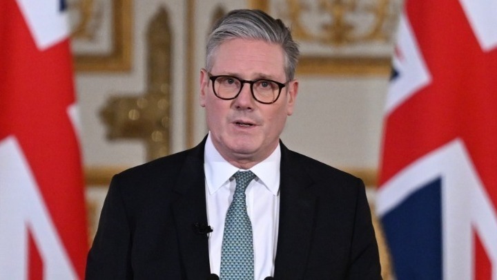 Στάρμερ καλεί την ΕΕ για αύξηση δωρεών οπλικών συστημάτων στην Ουκρανία