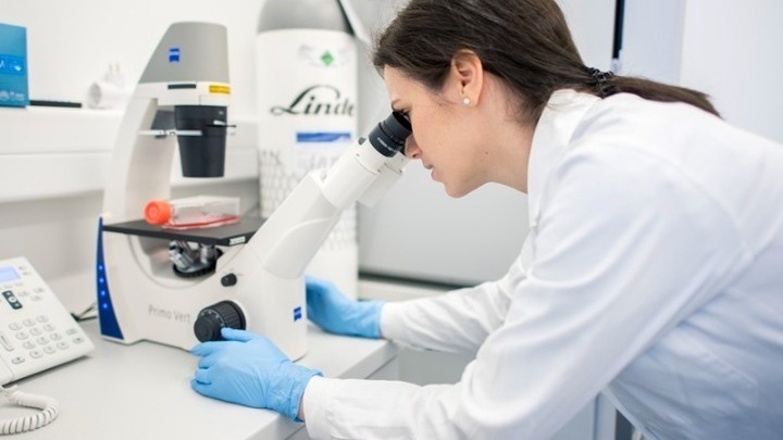 Νέα Ελπίδα για την Αντιμετώπιση του Καρκίνου των Ωοθηκών με Νανοσωματίδια