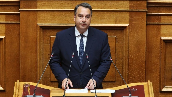 Βουλευτής της ΝΔ ανακοινώνει ψεύτικο προφίλ στο Facebook