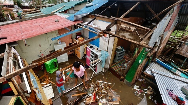 Συντριβή ελικοπτέρου στις Φιλιππίνες: Έξι νεκροί από τον τυφώνα Καλμάγκι