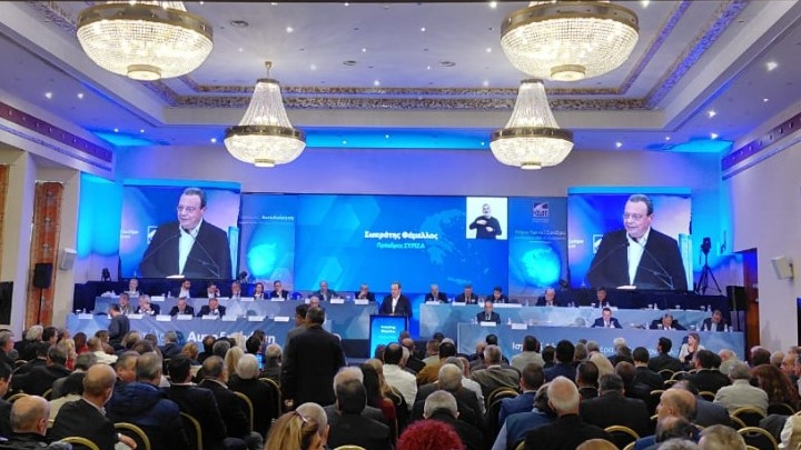 Κριτική του ΣΥΡΙΖΑ στην κυβέρνηση για θεσμική απαξίωση και συρρίκνωση των δήμων