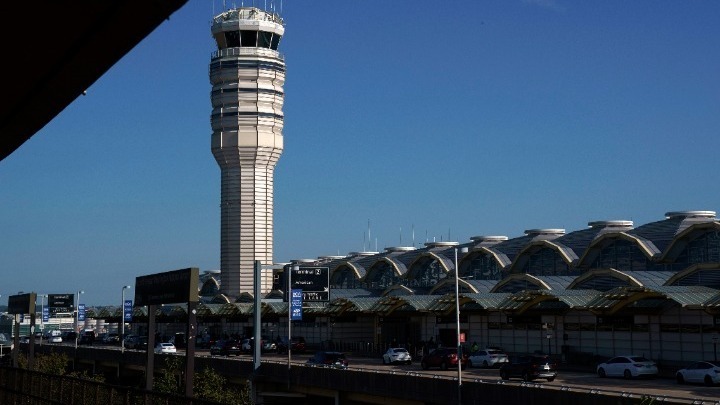 Ακυρώσεις πτήσεων λόγω δημοσιονομικού αδιεξόδου στις ΗΠΑ