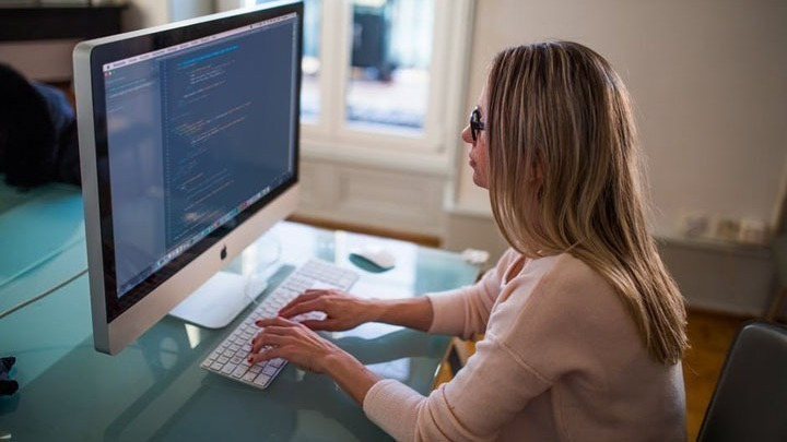 Η Ελλάδα στον Δρόμο της Ψηφιακής Εξέλιξης