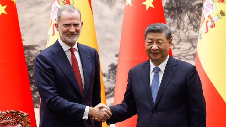 Επίσκεψη βασιλιά της Ισπανίας στην Κίνα: Συνάντηση με τον Κινέζο πρόεδρο Σι Τζινπίνγκ