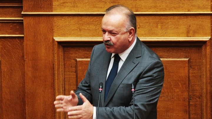 Ανατριχίλα: Ανατροπή στην Πολιτική Σκηνή με το Θάνατο του Δημήτρη Σταμάτη