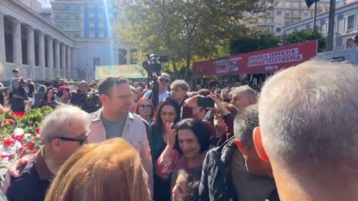 Κατάθεση στεφάνου στο Μνημείο του Πολυτεχνείου