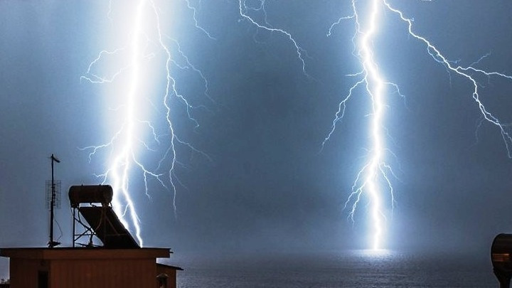 Έκτακτο Δελτίο Επιδείνωσης Καιρού: Ισχυρές Βροχές και Καταιγίδες στη Βορειοδυτική Ελλάδα