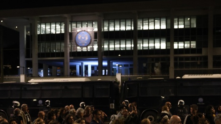 Συγκέντρωση έξω από την Αμερικανική Πρεσβεία: Τι συνέβη στην πορεία της 17ης Νοέμβρη