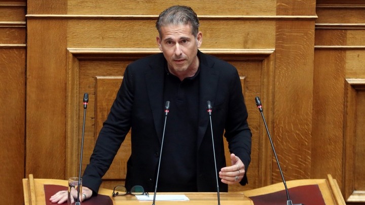 Παραίτηση βουλευτή: Ο Διαμαντής Καραναστάσης επιστρέφει στον Πολιτισμό