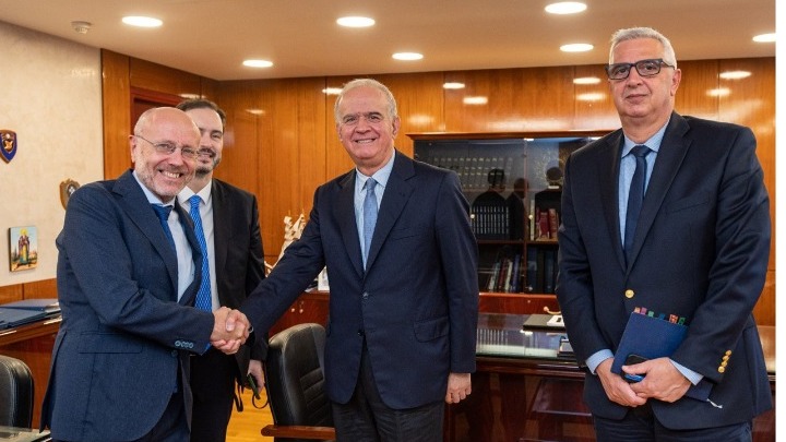 Υπογράφηκε Μνημόνιο Συνεργασίας για την Αντιμετώπιση των Εξαρτήσεων στα Σωφρονιστικά Καταστήματα