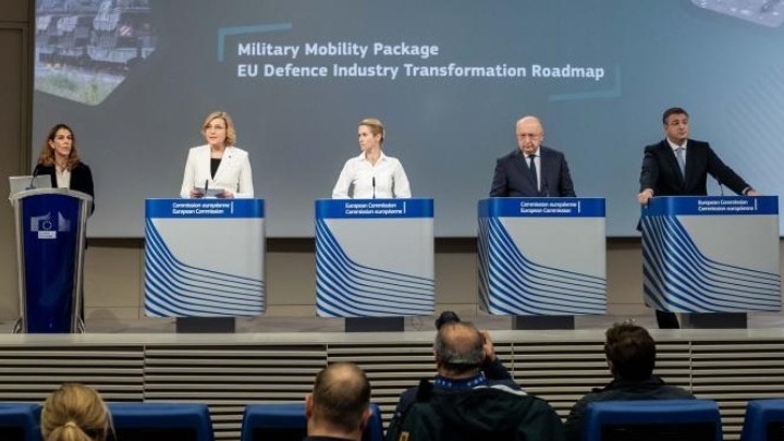 Η Ευρωπαϊκή Επιτροπή παρουσιάζει το σχέδιό της για τη στρατιωτική κινητικότητα