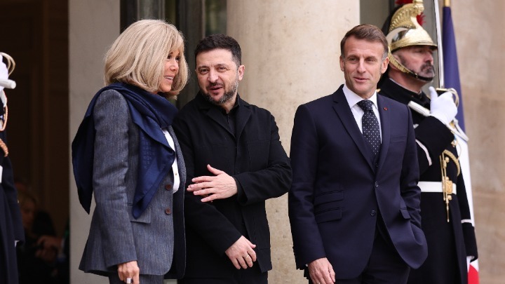 Συνάντηση Ζελέσνκι - Μακρόν: Επίκεντρο η ειρήνη στην Ουκρανία
