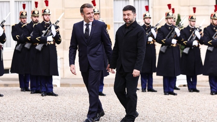 Συνομιλίες Μακρόν - Ζελένσκι με ΗΠΑ και Ευρώπη για την Ουκρανία