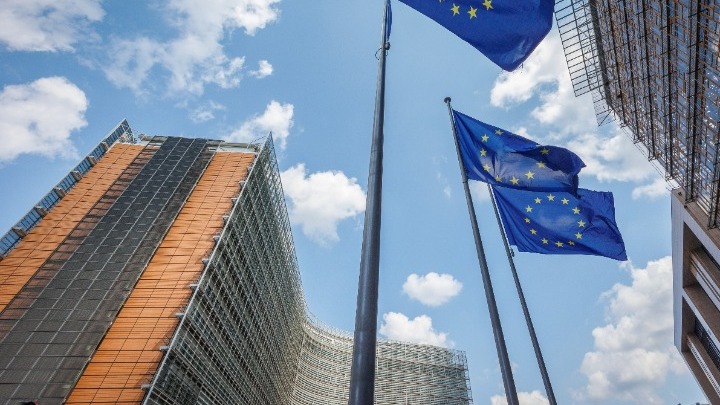 Ευρωπαϊκή Επιτροπή: Ενεργοποίηση SAFE - Εθνικά Σχέδια Επενδύσεων
