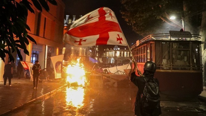 Έρευνα στη Γεωργία για τη χρήση χημικού παράγοντα σε διαδηλώσεις