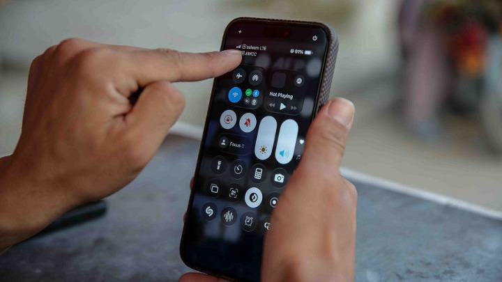 Περί Κυβερνοασφάλειας και Ιδιωτικής Ζωής: Η Ινδία Επιβάλλει Εφαρμογή σε Κινητά Τηλέφωνα