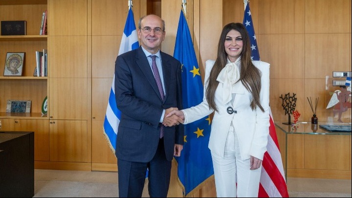 Συνάντηση Χατζηδάκη - Guilfoyle: Ενίσχυση των ελληνοαμερικανικών σχέσεων