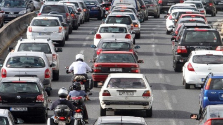 Κίνηση οχημάτων στον Κηφισό λόγω τροχαίου