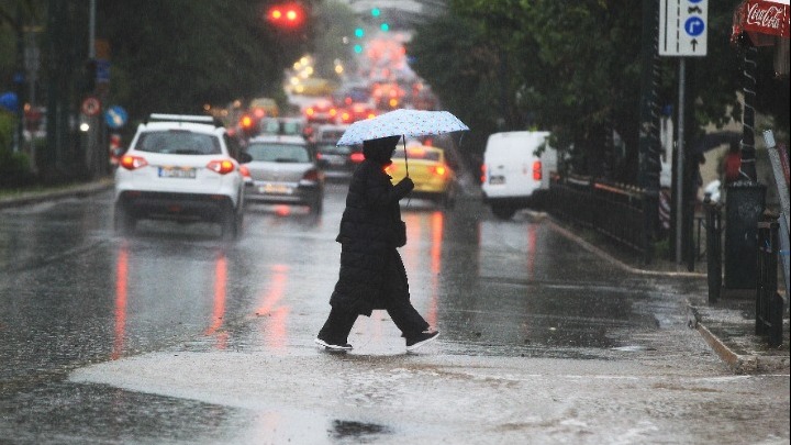 Έντονη κακοκαιρία "BYRON" πλήττει την Αττική