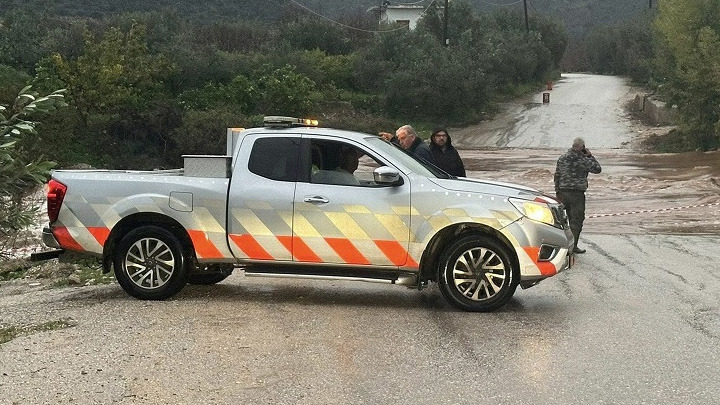 Καιρικά φαινόμενα σε ύφεση στη Λακωνία - Εργασίες για καθαρισμό δρόμων και απομάκρυνση υδάτων