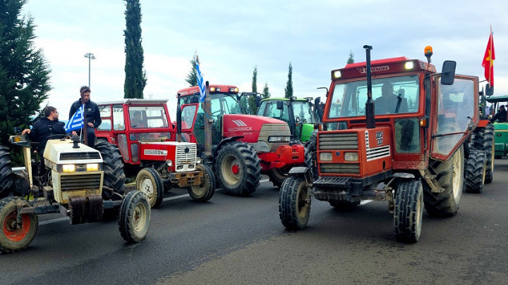 Αγρότες στην Ήπειρο: Κινητοποιήσεις και Μπλόκα σε Οδούς και Αεροδρόμια