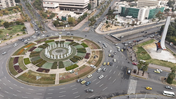 Εορτασμοί στη Συρία για την ανατροπή του Άσαντ