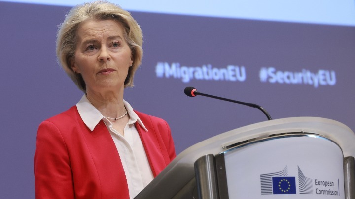 Η Πρόεδρος της Ευρωπαϊκής Επιτροπής επισημαίνει την ανάγκη για ανανέωση της μεταναστευτικής πολιτικής