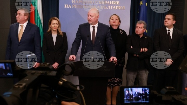 Παραίτηση Πρωθυπουργού Βουλγαρίας και Αντιδράσεις Κοινοβουλίου