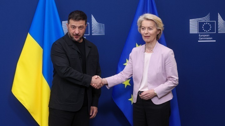 Αποφασιστική εβδομάδα για την Ουκρανία: Οι προσπάθειες για ειρήνη εντός και εκτός συνόρων